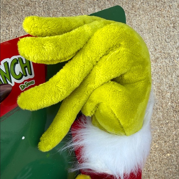 Grinch Plush Tree Decoration - NWT - Picture 6 of 12